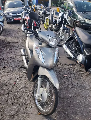 Honda Biz 110i 2024 muito novinha