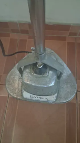 Máquina de encerar antiga Eletrolux