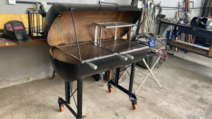 Churrascaria profissional 1,20 X 0,50 pronta pra ganhar dinheiro 
