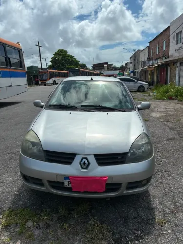Renault Clio Hi-flex 1.0 16V 5P 2011