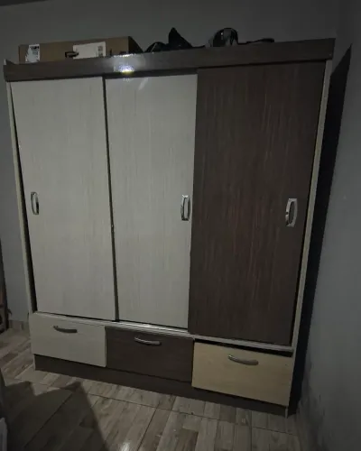 Guarda roupa 3 portas