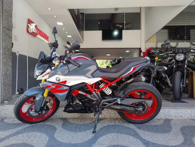 BMW/G310R, 2022/2023 cinza, troco por moto.