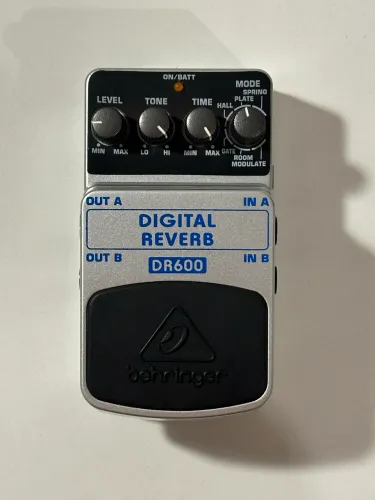 Pedal de guitarra DR600 Digital Reverb Behringer