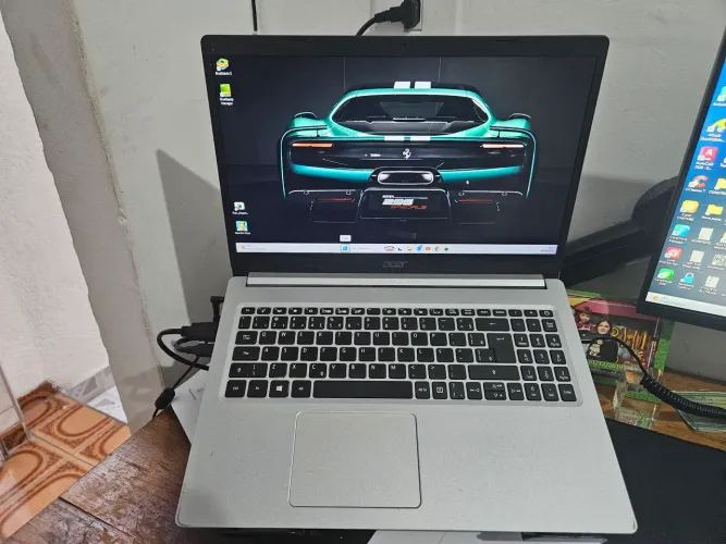 Vendo Notebook Acer Ryzen 7 5700U, 20Gb.