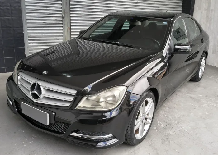 Mercedes-Benz C-180 CGI Classic 1.8 16V 156cv Aut. 2012