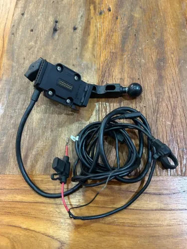 Base De Encaixe Para Gps Garmin Navigator 5, 6, Zumo Bmw Preto