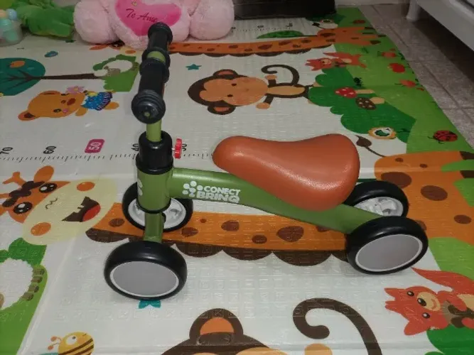 Bicicleta/andador de equilíbrio sem pedal 