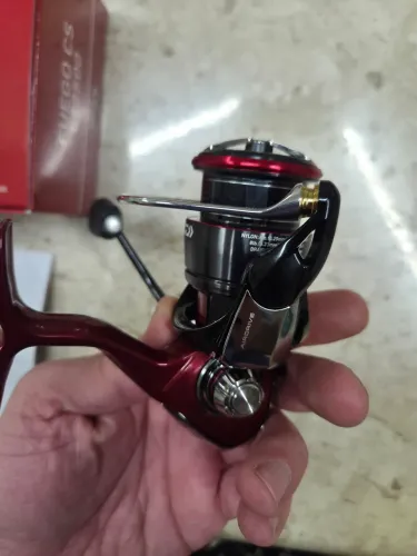 Daiwa Fuego CS LT2500 (MODELO 2025)