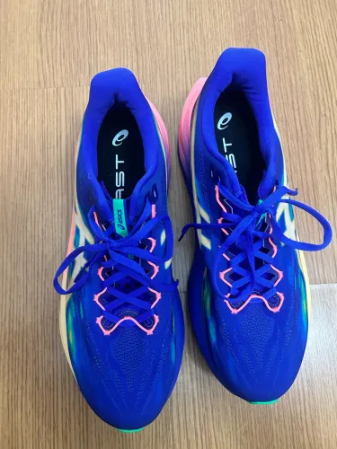 Tênis de corrida Asics Superblast 3 (43)