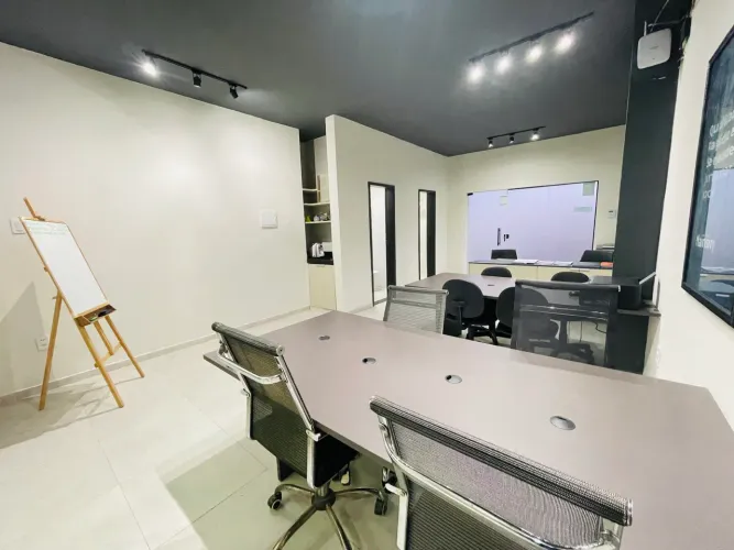 Alugo sala comercial com sala de Reuniões 