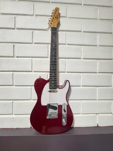 Guitarra Tagima T-550