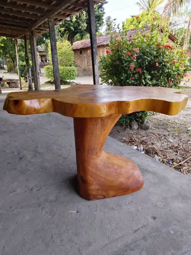 Mesa de bolacha rústica