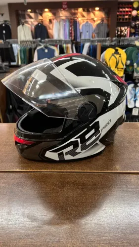 Capacete tamanho 58