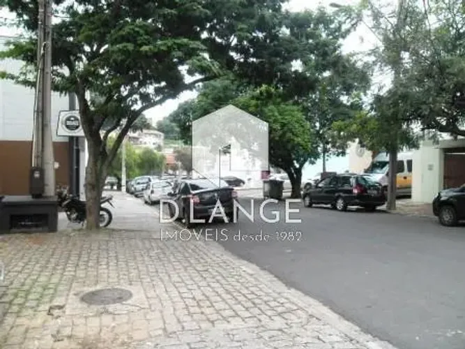 Casa à venda no bairro Cambuí em Campinas