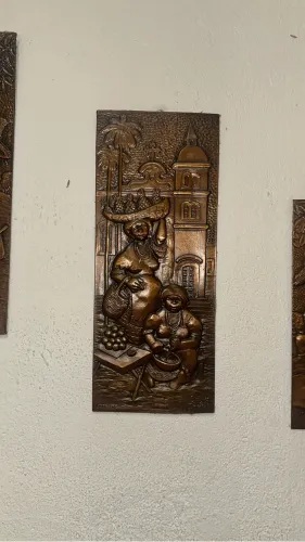 Estes são quadros vintage em alto-relevo de cobre, as décadas de 1960 e 1970