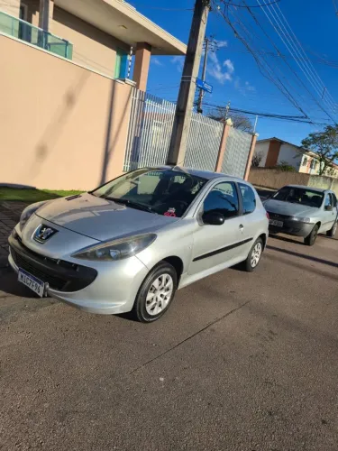 Peugeot 207 X-line 1.4 Flex 8V 3P 2011