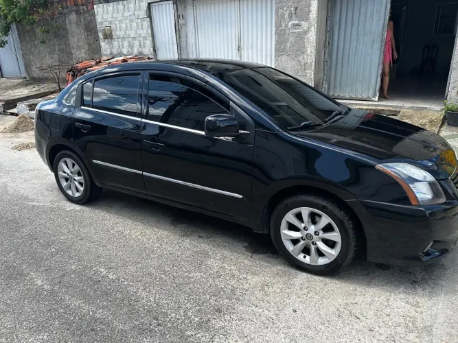 Nissan Sentra S 2.0/ 2.0 Flex Fuel 16V Aut. 2013