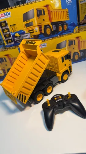 Caçamba de controle remoto 6x4 Recarregável