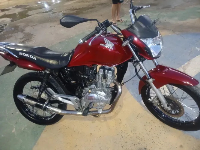 Moto semi nova