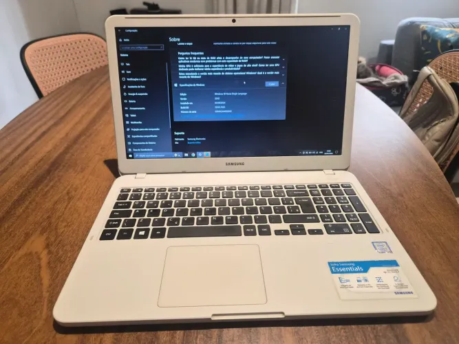 Notebook Samsung Essentials 15.6" | 16GB RAM | SSD 256GB + HD 1TB | Muito Conservado