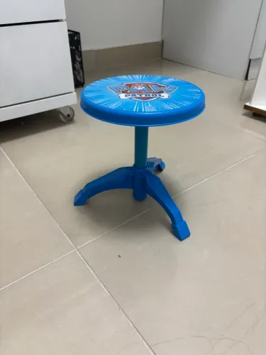 Vendo banquinho infantil 