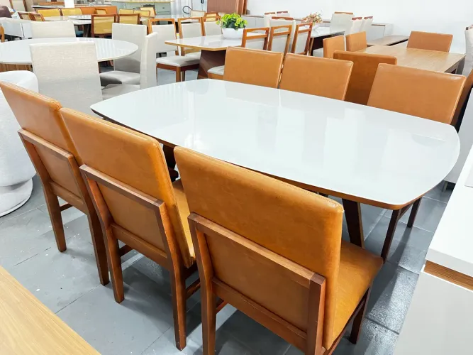 Mesa de jantar nova