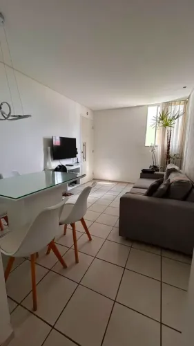 Apartamento semimobiliado com 2 quartos na melhor região do Antares Próximo ao Aldebaran