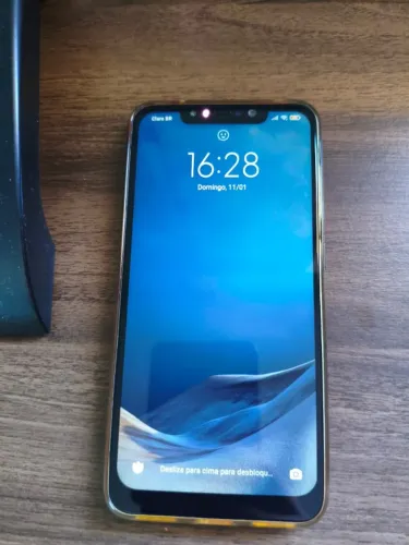 Celular Pocophone F1