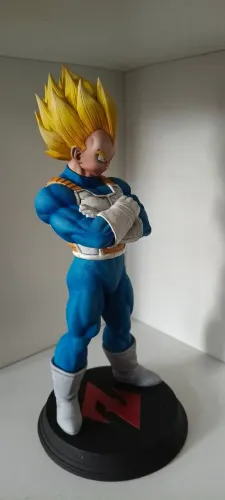 Vegeta 3D resina Super Saiyajins,