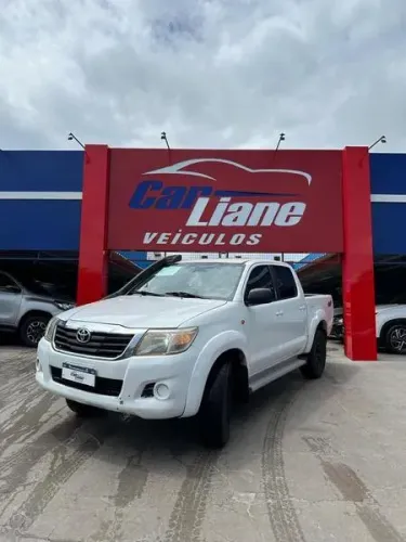 Toyota Hilux CS D4-d 4X4 2.5 16V 102cv TB Dies. 2012