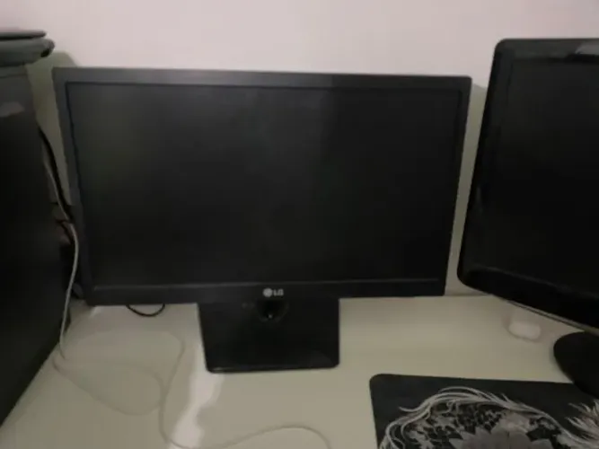 Conjunto de Dois Monitores