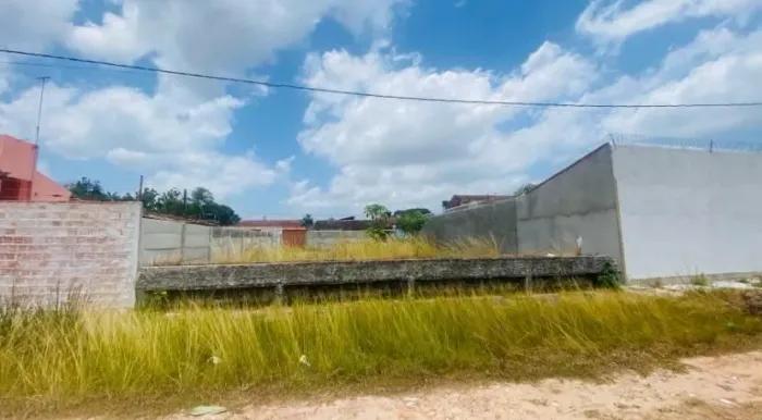 TERRENO NO ARIRAMBA 