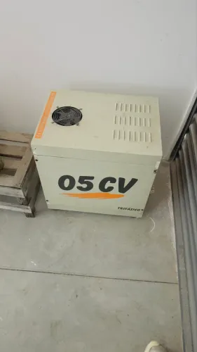 TRANSFORMADOR TRIFÁSICO 05cv