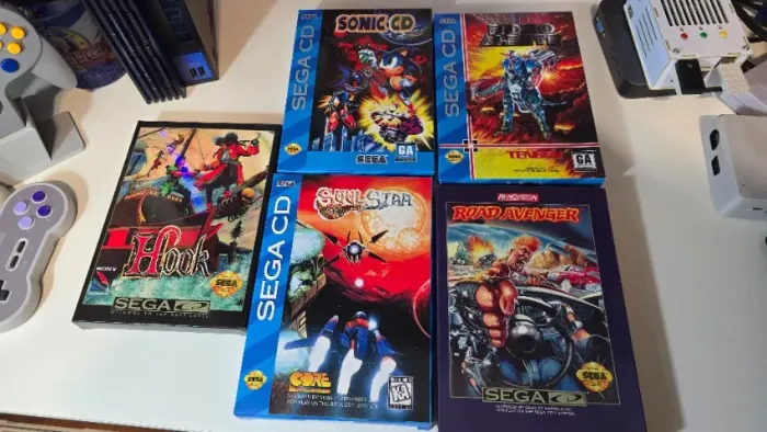 Lote 5 jogos prensados Sega CD completos: Sonic, SoulStar, Hook, Road Avenger, Robo Aleste