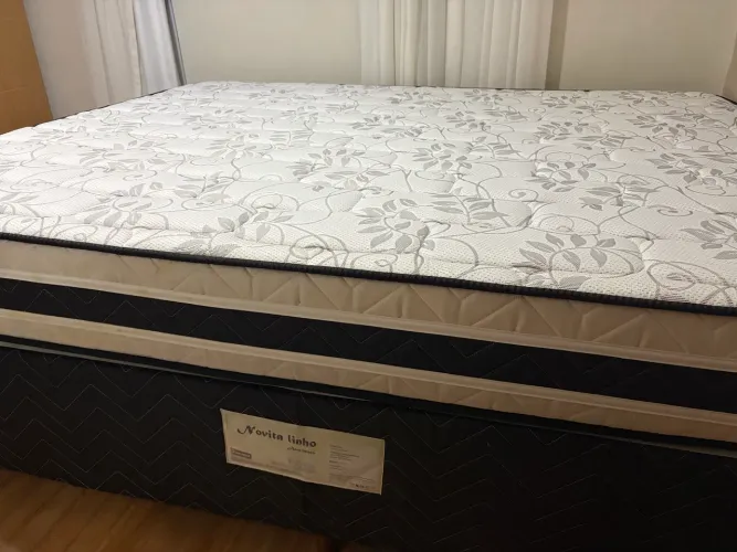 Vendo cama com box Paropas