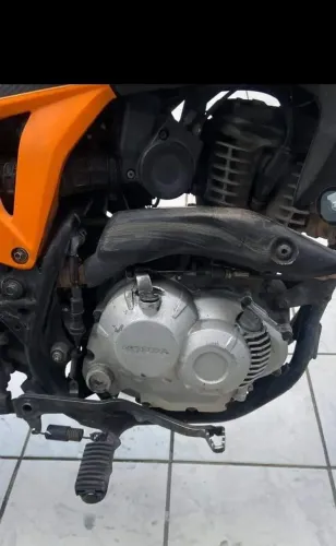 Vendo moto Broz 2019