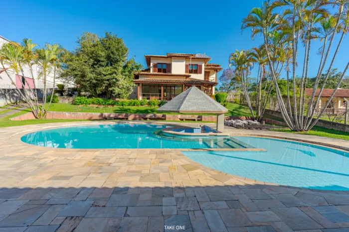 Casa para venda e locação em Jardim Leonor com 6 quartos, sendo 6 suítes, 991m²