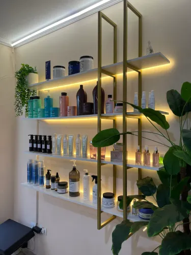 Estante para sala de beleza 