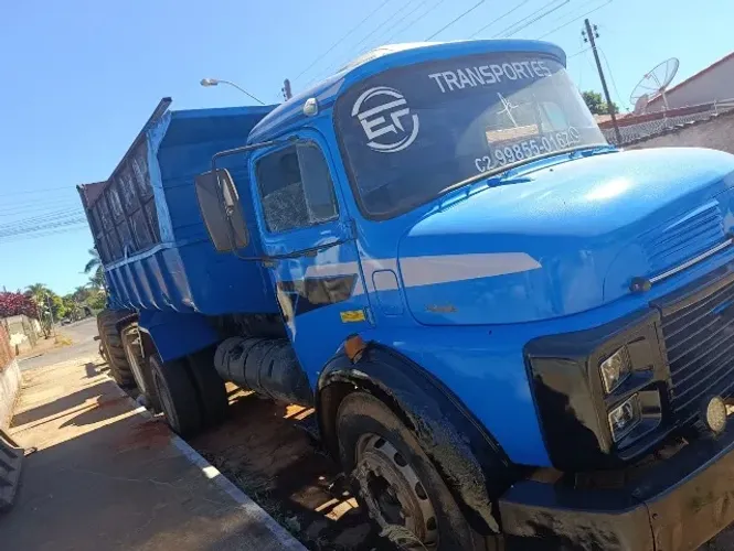 Caminhão 1113 Ótimo estado de conservação