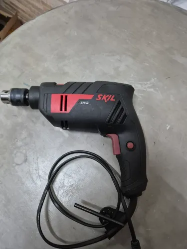 Furadeira skil 570w 127volts