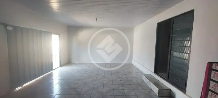 OPORTUNIDADE DE CASA À VENDA SETOR ANDRÉIA Próximo ao Terminal Garavelo e Portal Shopping