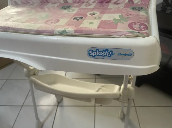 Banheira com trocador Burigotto completo