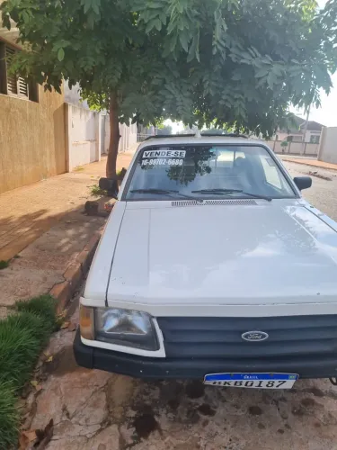 Ford Pampa L 1.8i / 1.8 (álcool) 1993