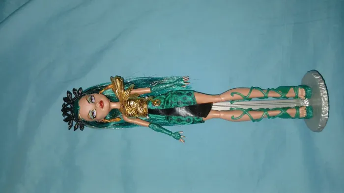 Boneca nefera monster high 
