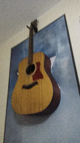 Vendo Violão Taylor 110e excelente estado