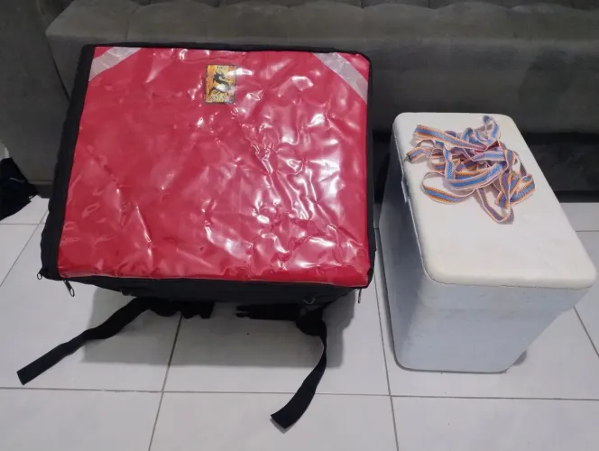 Bag de motoboy + outro isopor