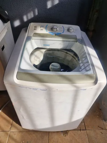 Máquina de lavar grande Electrolux 12kg funciona perfeitamente tudo nível de água automati