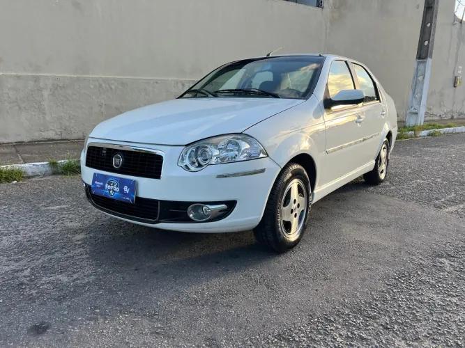 Fiat Siena Tetrafuel 1.4 MPI Fire Flex 8V 4P 2010