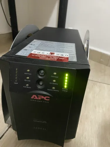 NOBREAK APC SMART - PLUS 1000 xl