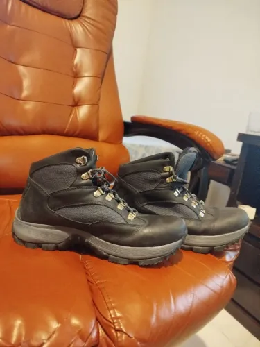 Bota resistente Nord
